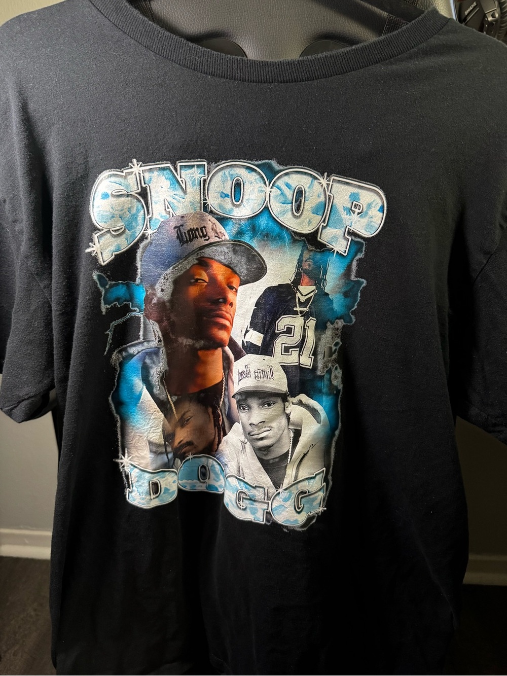 Gildan Black Graphic Tee with Blue and White Accents